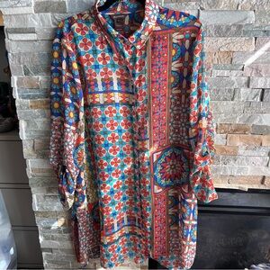 Multiples Plus SZ 1X Lightweight Blouse Tunic graphic Artsy Blue Orange Button